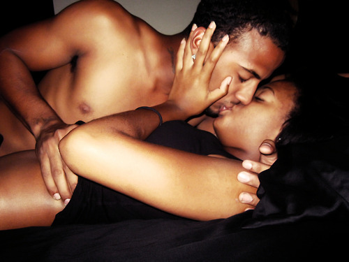 black couples kissing