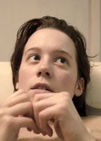 ali can akyuz recommends Chloe Pirrie Nude