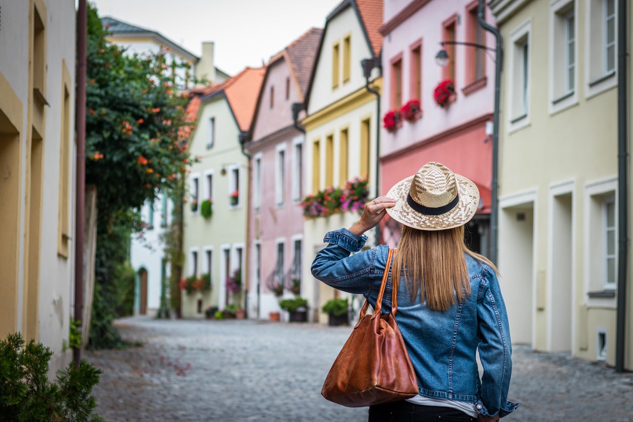 carlo lantican add czechstreets country girls photo