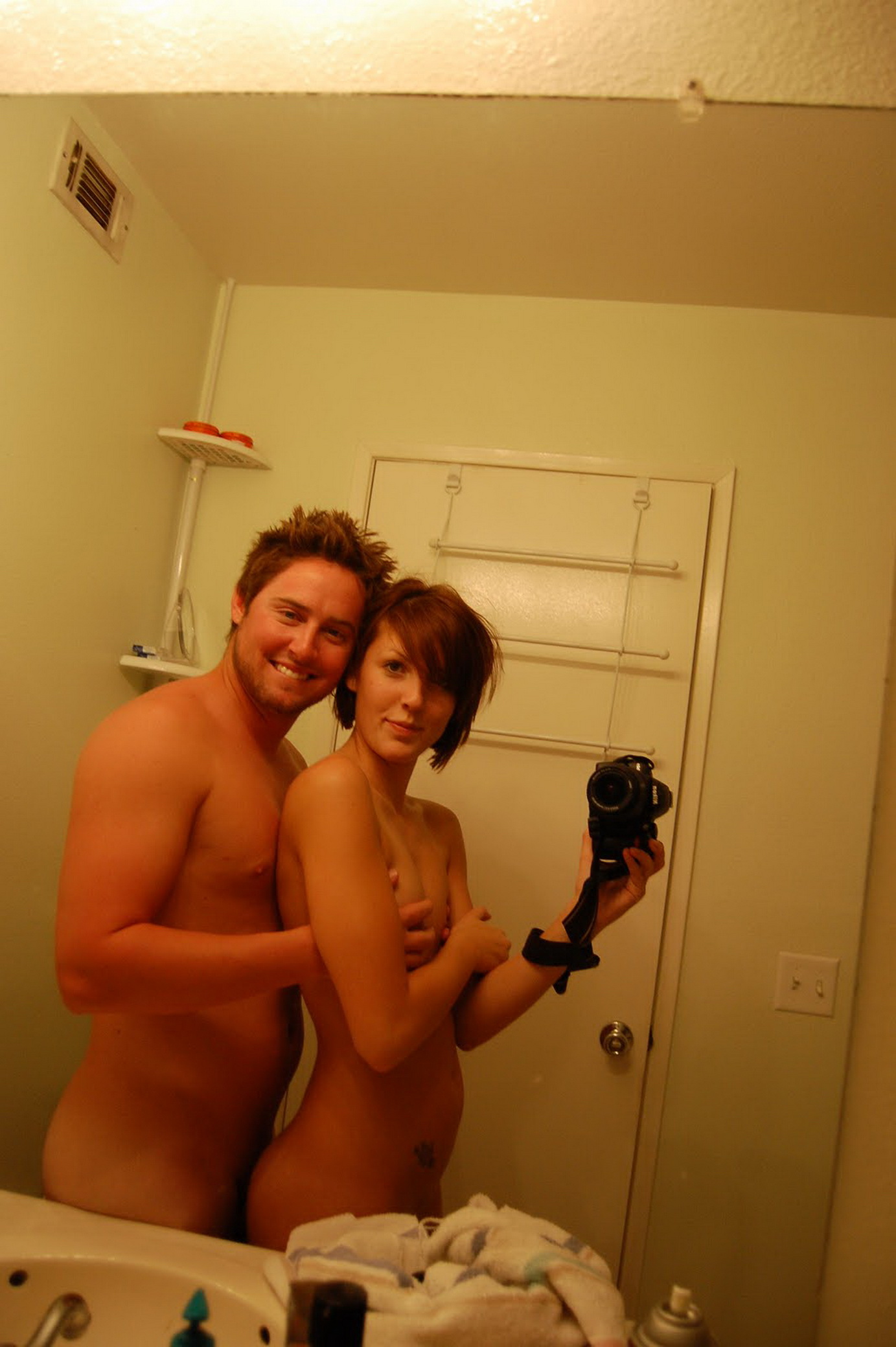 aaliyah grant share naked couple selfie photos