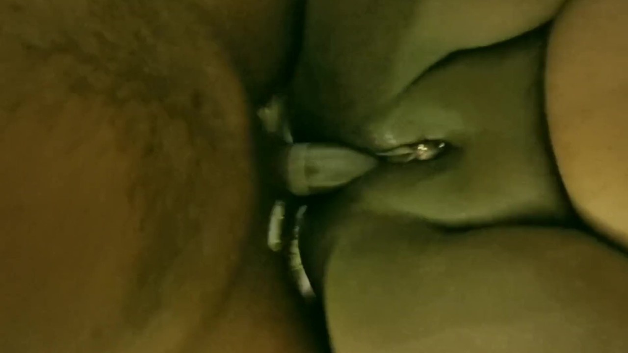 dezmon retterer recommends ebony pierced clit pic