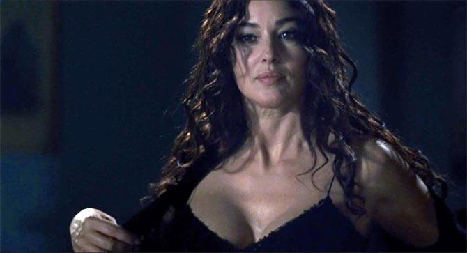 chris mcmuffin recommends monica bellucci sexiest scenes pic