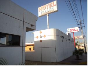 david sukenik recommends faraon motel pic