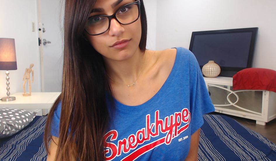 dede moon recommends mia khalifa hd pic