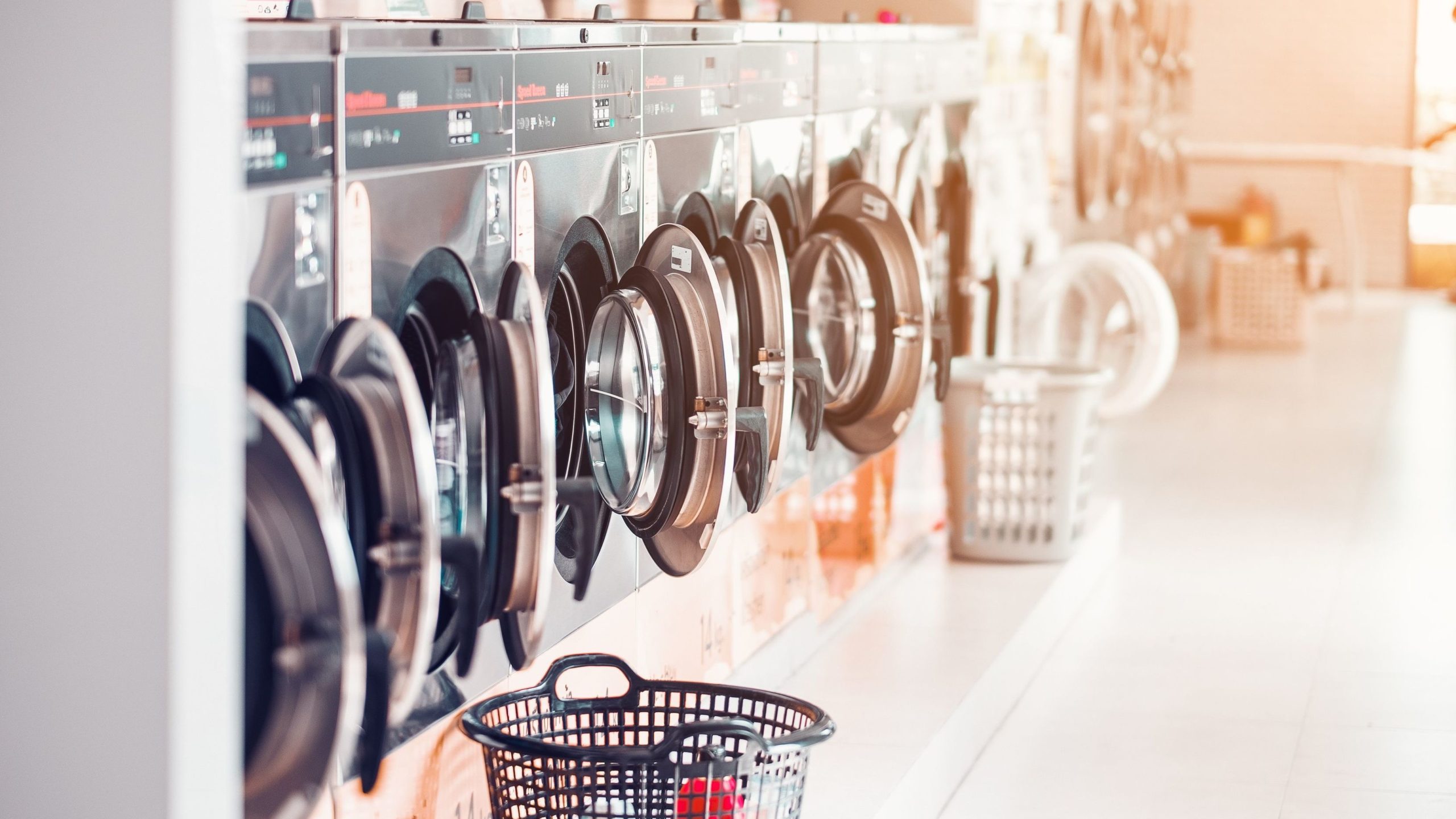 angie hazzard recommends fucking in a laundry mat pic