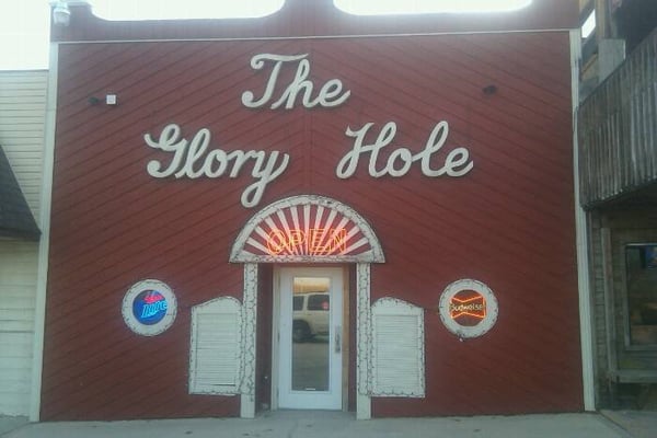 connie pun recommends gloryhole restaurant pic