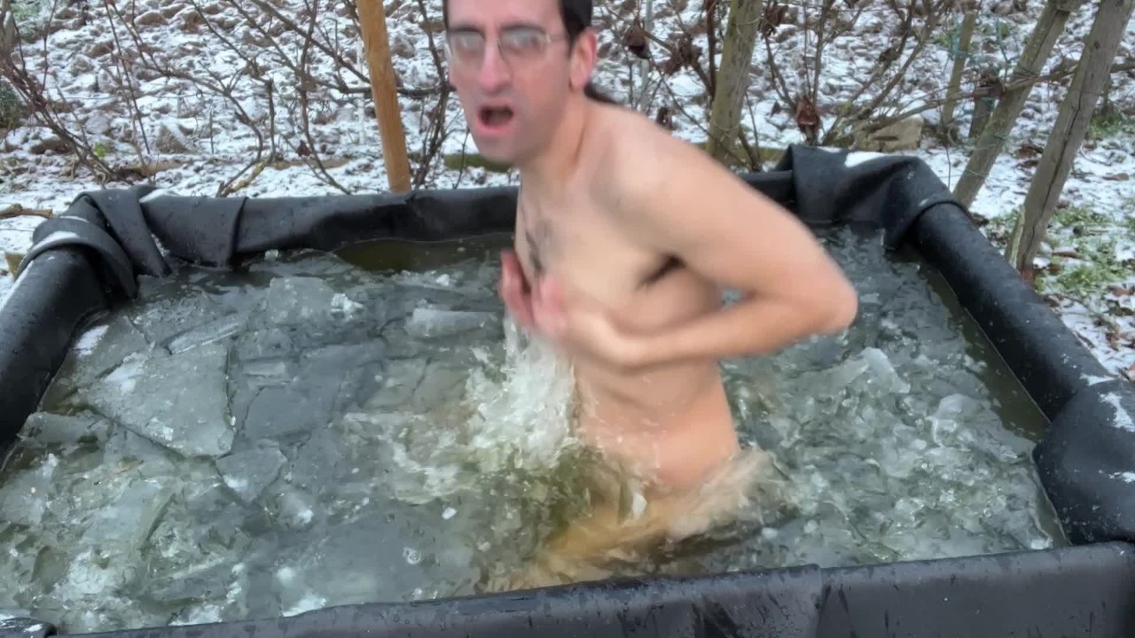 ice bath nude