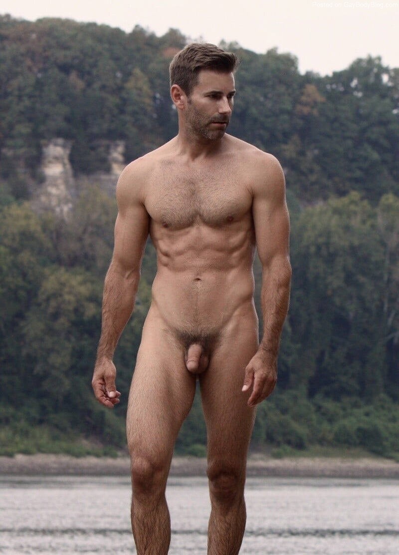 Jacob Black Nude toppls par