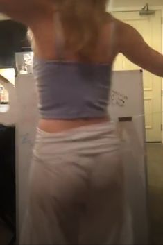 jennette mccurdy butt