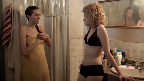 beverley jamieson recommends Julia Garner Nude