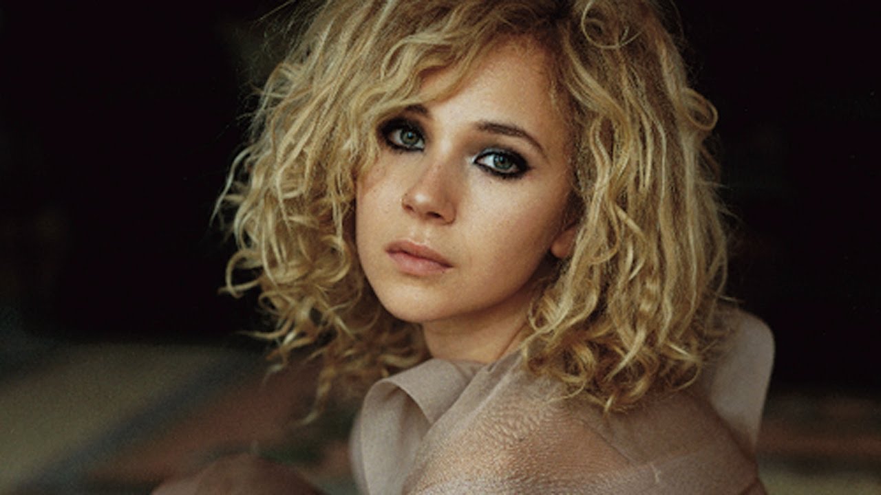 clare halsey share juno temple tits photos