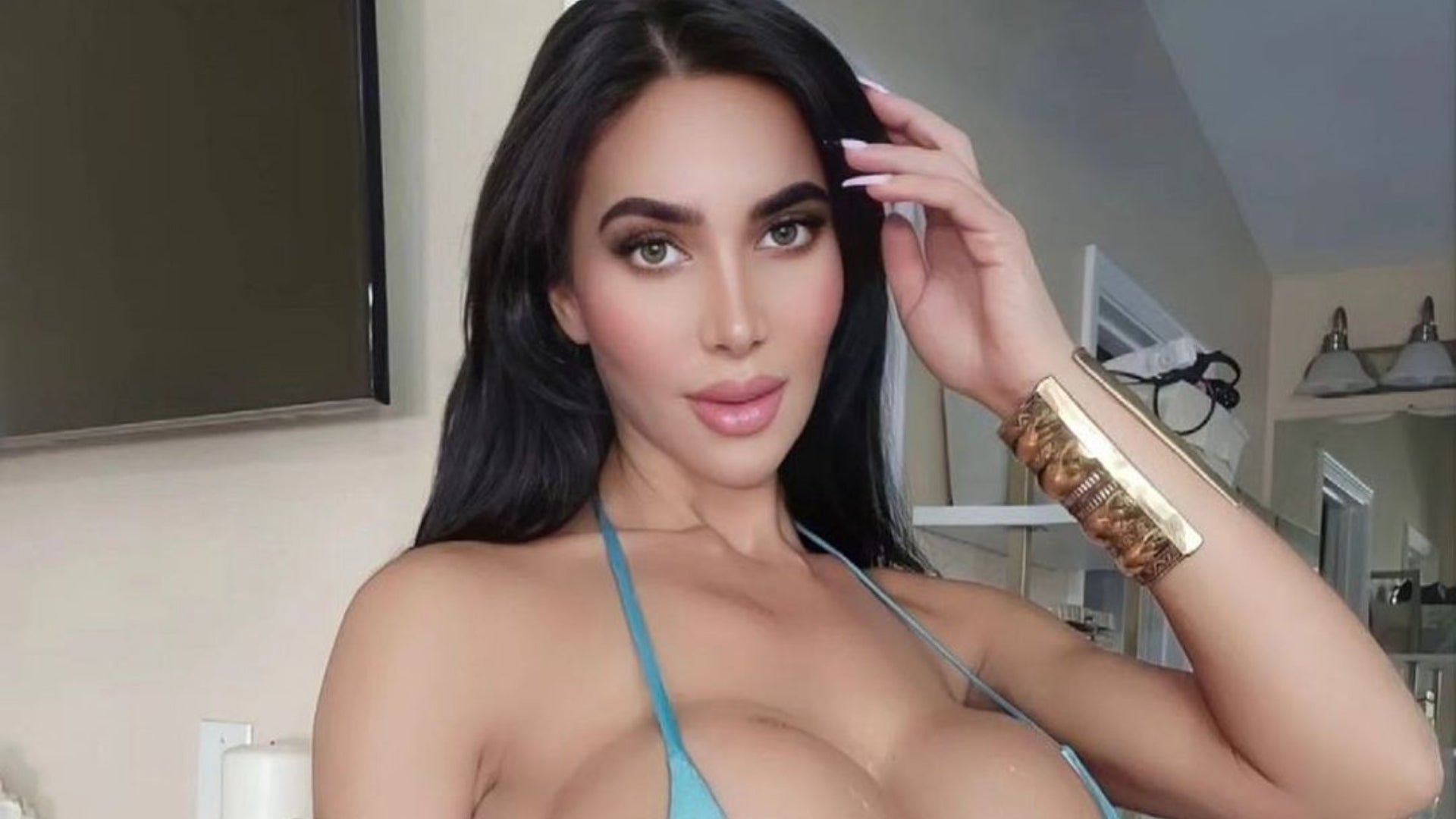 bruce titheridge recommends Kim Kardashian Lookalike Pornstar