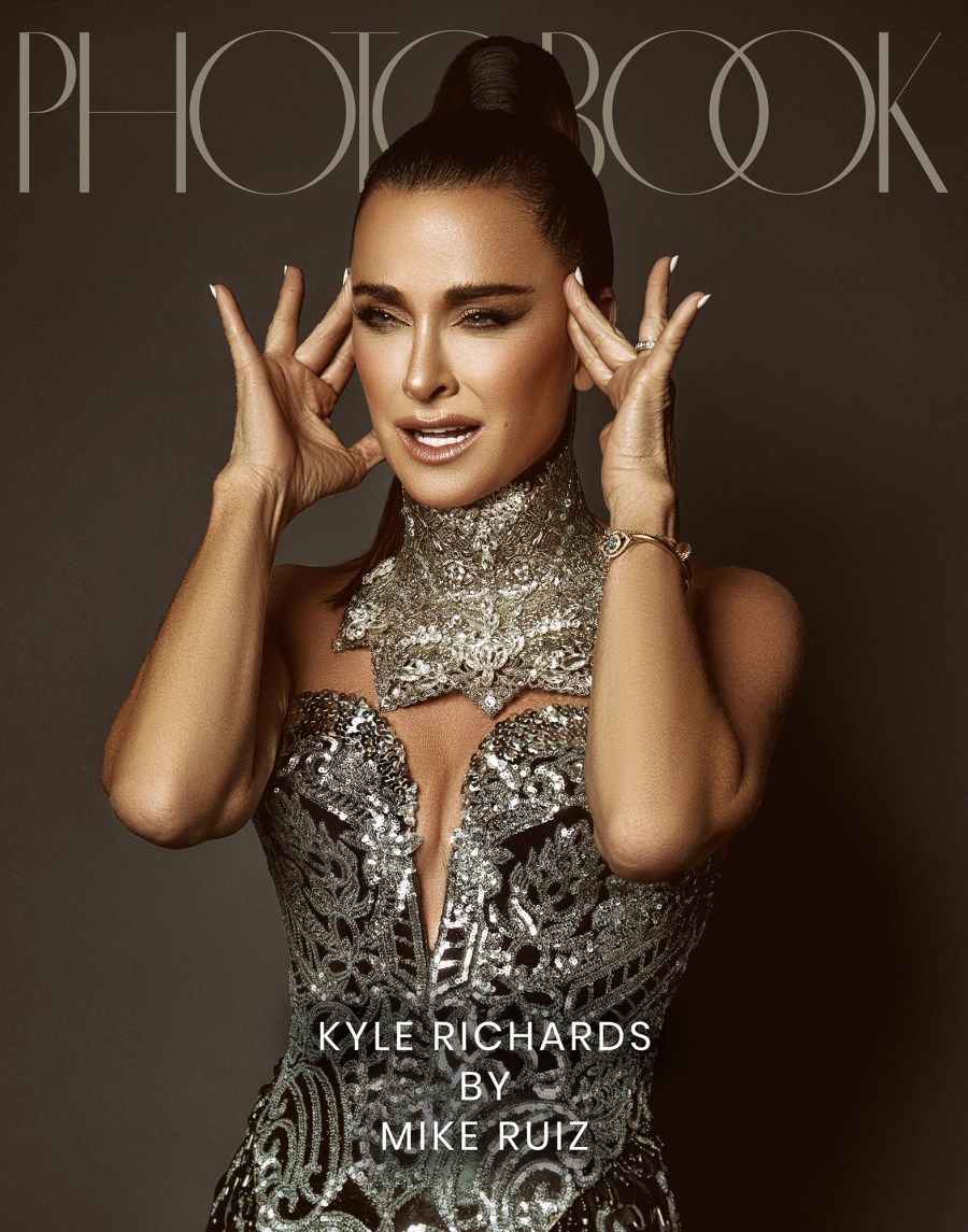 aina mardiana recommends Kyle Richards Naked