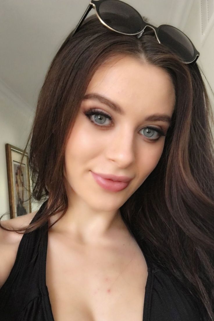 chris hogge recommends Lana Rhoades Snap