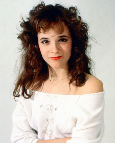 doreen doyle share lea thompson bikini photos