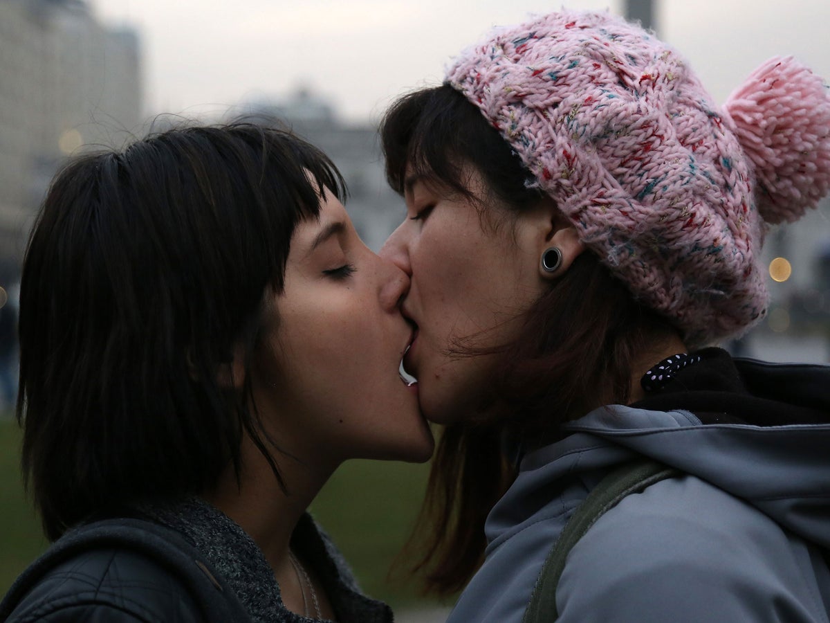 Best of Lesbian kissing booth