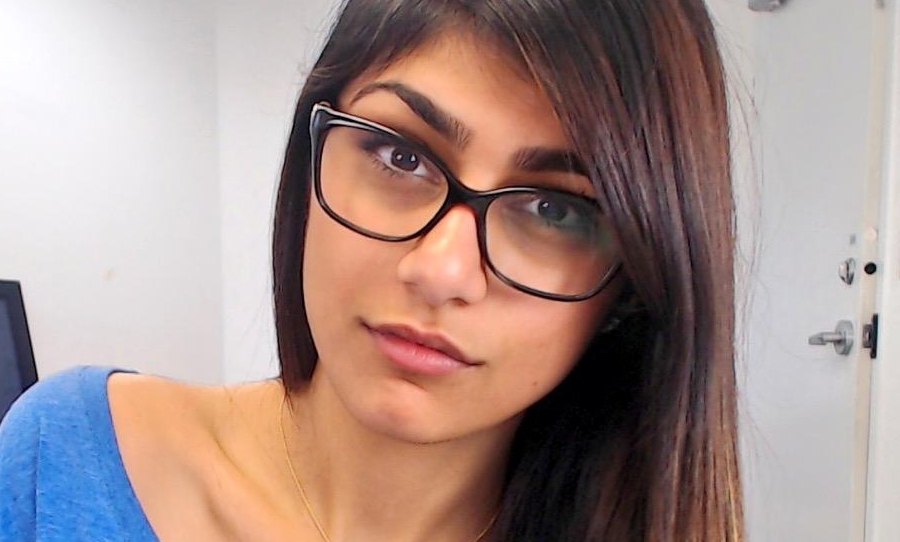 billy suen recommends mia khalifa sexy video pic