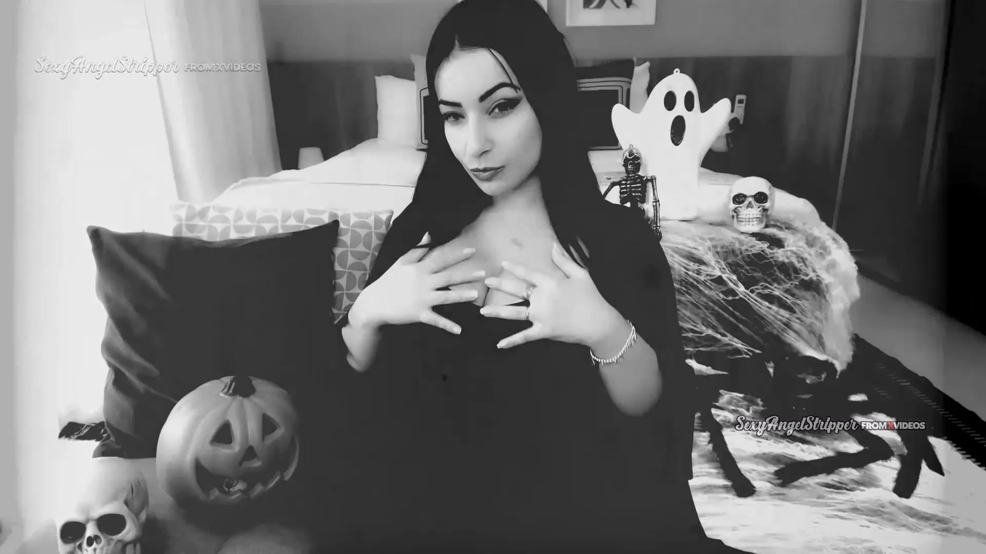 donna manes recommends morticia addams porn pic