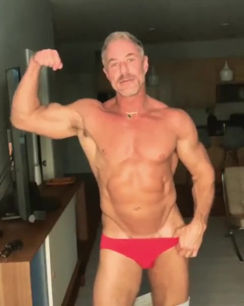 Muscle Mature Porn kelly nacked