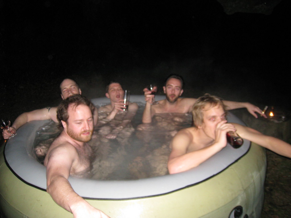 Naked Guys In A Hot Tub sakura haruno