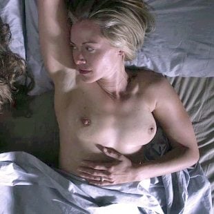 apek apex recommends naked kristanna loken pic