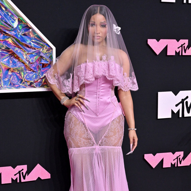 deborah denning recommends nicki minaj jerk off pic