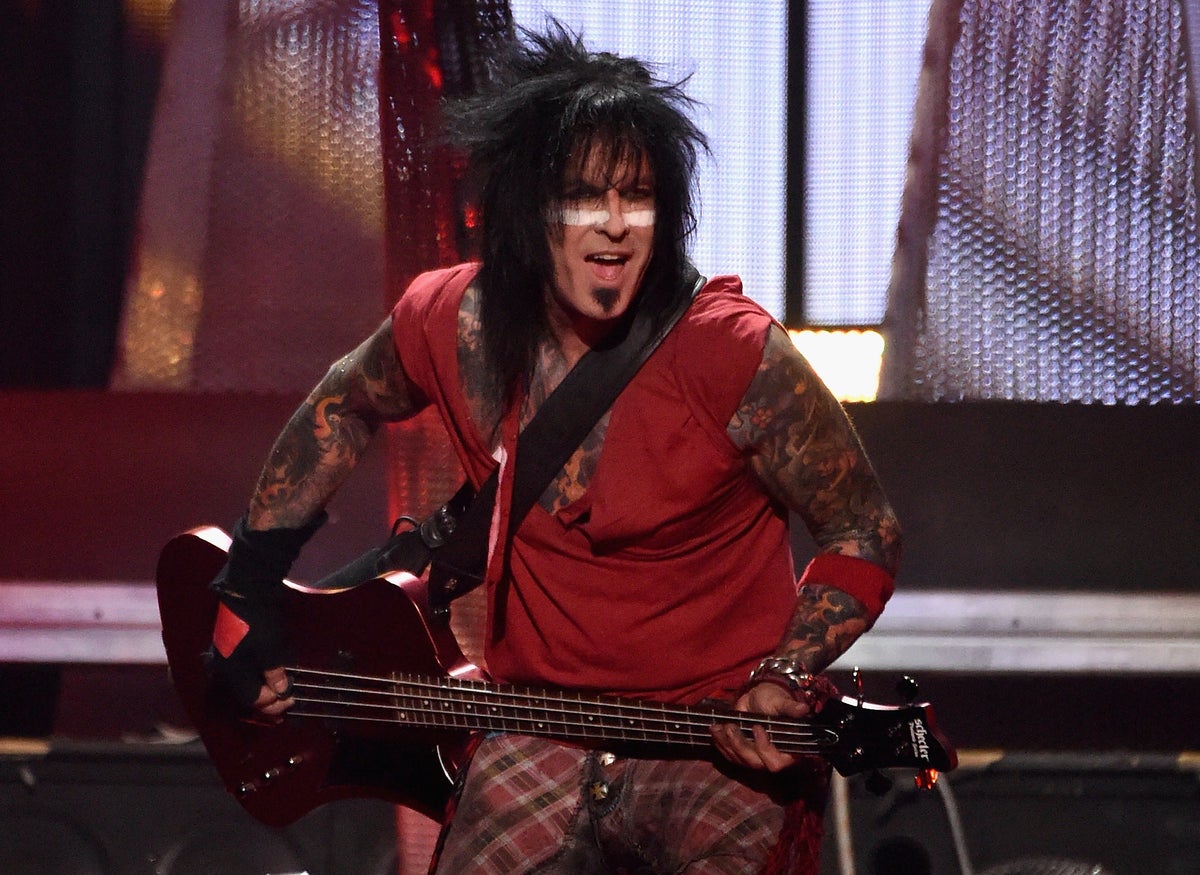 connor moreland share nikki sixx porn photos