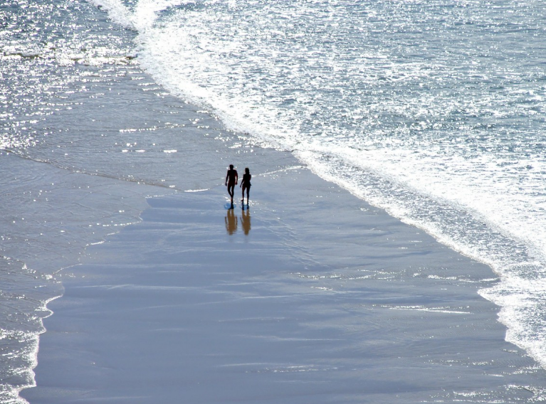 beatriz guinto add nude beach walkers photo