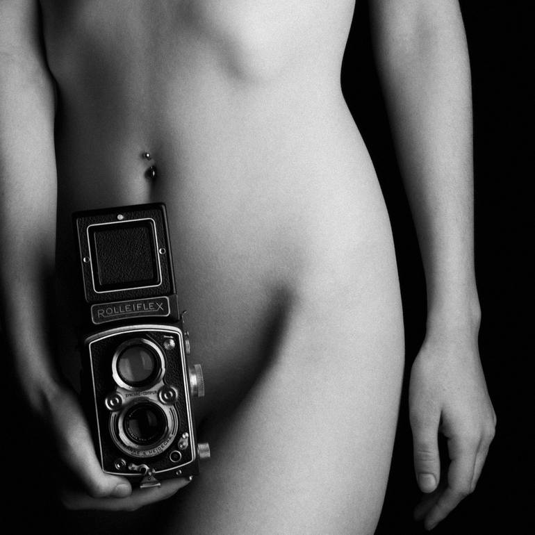 debra hanes share nude with camera photos