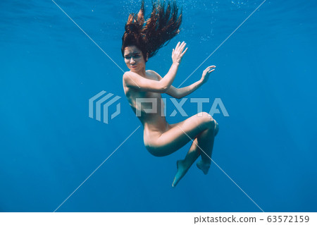 caryll castillo add photo nude women underwater