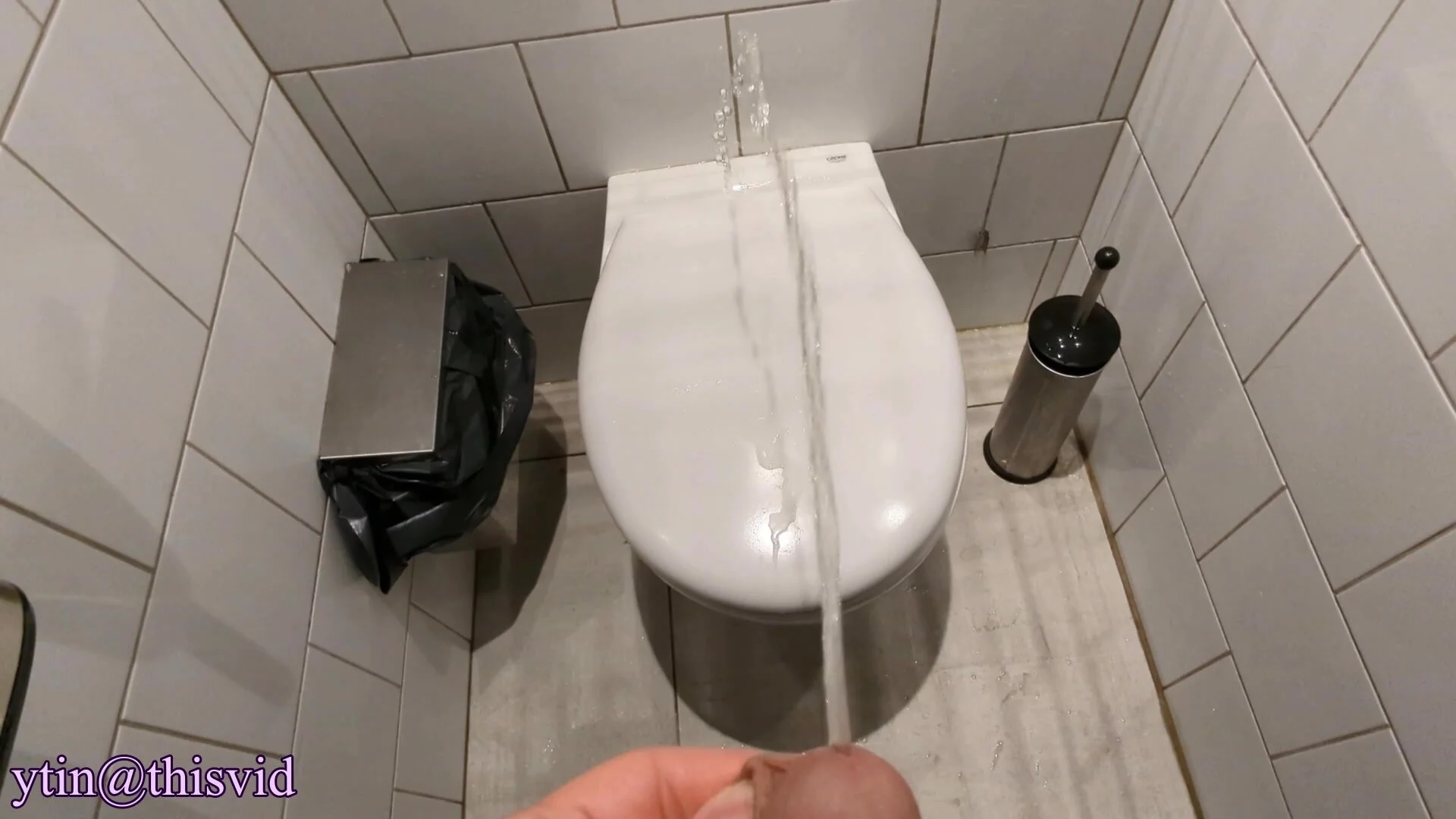 brian learmonth add really long piss at toilet lid porn photo