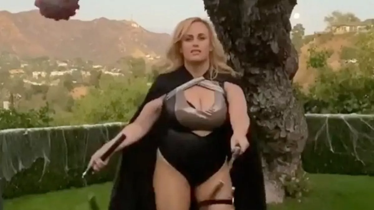 Rebel Wilson Naked cumshot gifs