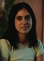 alice nolen add photo rosa salazar boobs