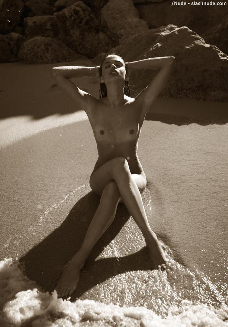 alvin rosen recommends sara sampaio naked pic