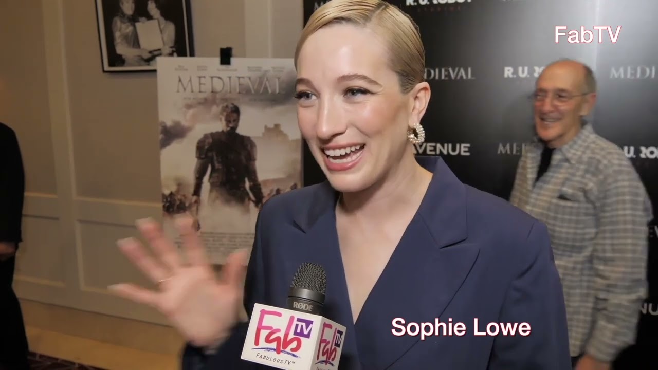 claire carden recommends Sophie Lowe Hot