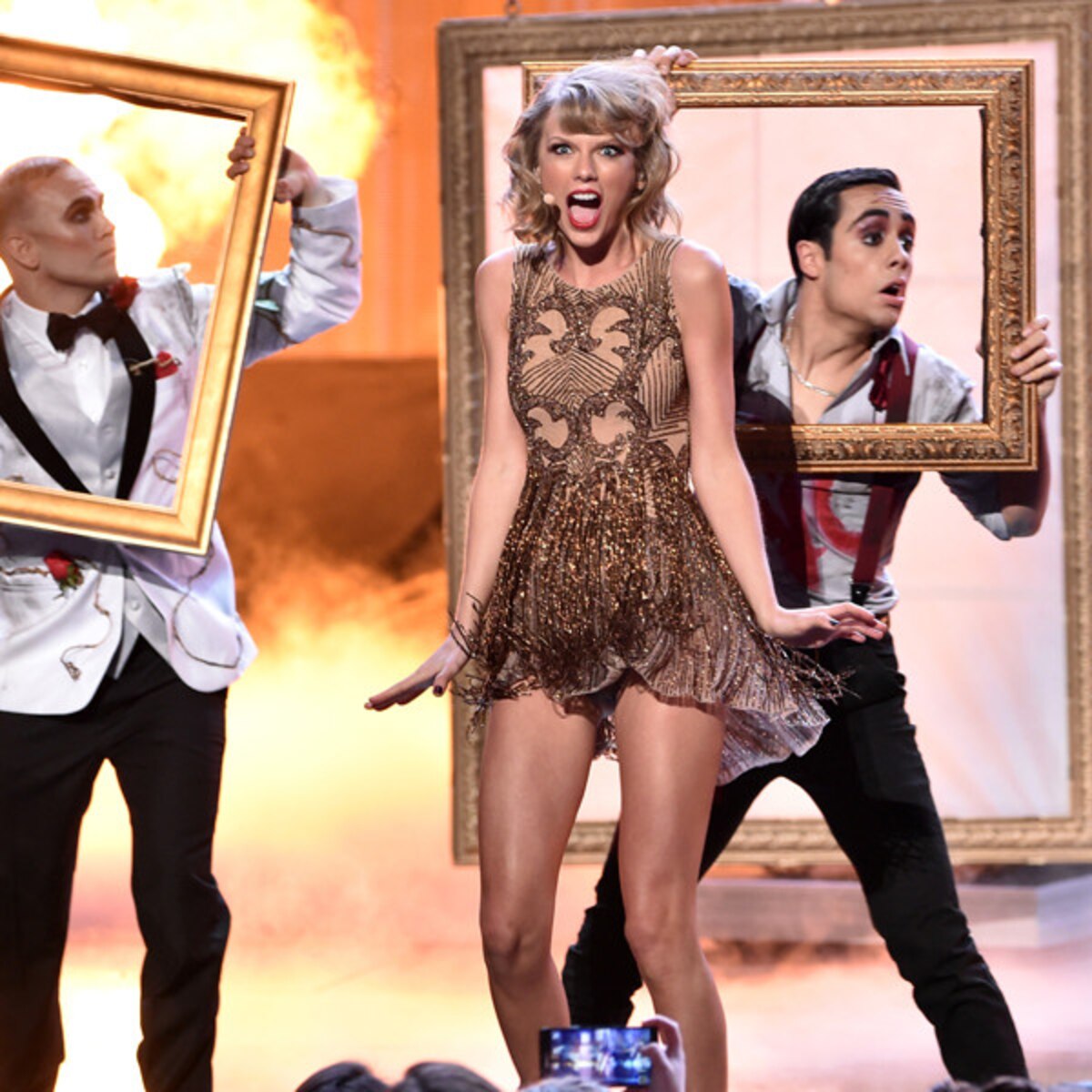 ahmed el nady recommends taylor swift upskirts pic