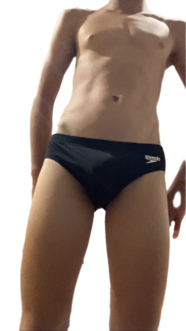 cua thao recommends Teenagers In Speedos